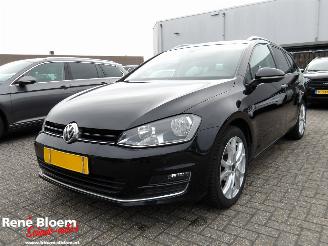 Damaged car Volkswagen Golf 1.6 TDI Connected Series Aut 2016/11