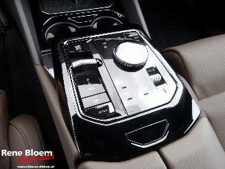 BMW 5-serie 530e picture 18
