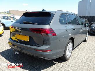 Voiture accidenté Volkswagen Golf 1.5 e-TSI Life Business 2024/1