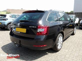 krockskadad bil auto Skoda Octavia 1.5 TSI Greentech Sport Business DSG-automaat 2019/2