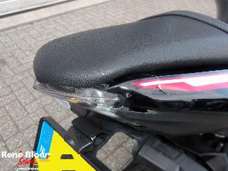Kawasaki  Z650 picture 16