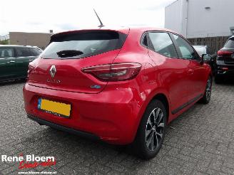 krockskadad bil auto Renault Clio E-TECH HYBRID Equilibre 145pk 2023/5