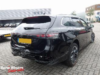 Unfallwagen Volkswagen Passat 1.5 e-TSI R-Line Business 2024/3