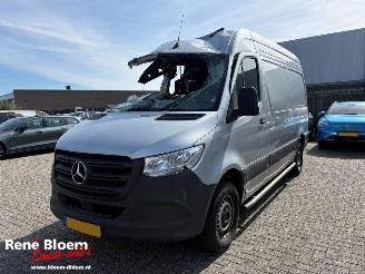 damaged commercial vehicles Mercedes Sprinter 315 1.9 CDI L2 Aut 150pk 2024/12