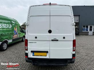 Volkswagen Crafter 2.0 TDI L4H4 Extra Lang HIghline 140pk Aut picture 3