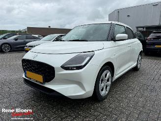 krockskadad bil auto Suzuki Swift 1.2 Select Smart Hybrid 5drs Navi 2025/2