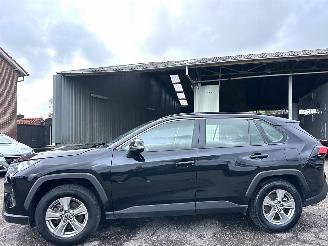 Vaurioauto  passenger cars Toyota Rav-4 2.5 Hybrid 178pk aut 2022/11