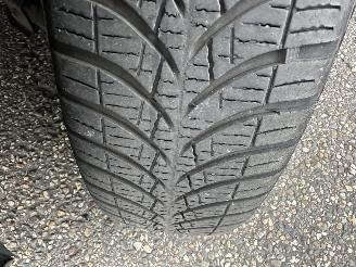 Volkswagen Up! 1.0i 65pk 5drs - nap - airco - line assist - bleutooth - aux - elektr ramen - led - facelift - rijdbaar picture 52