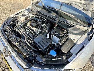 Volkswagen Polo 1.0 TSI 95pk Life 5drs - 76dkm nap - front + line assist - acc - pdc v+a - airco - cruise - carplay - lmv picture 13