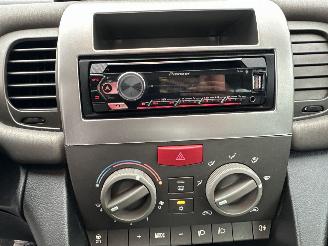 Lancia Ypsilon 1.2-16V 80pk Argento - nap - airco - cruise contr - lmv - nieuw apk 10-11-2026 - elektr ramen picture 28