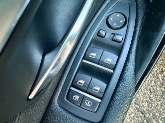 BMW 3-serie 330e 245pk 8-traps aut + f1 high exe - 112dkm nap - harman  - stuur + stoelverw v+a - 360cam - head up - elektr rollo picture 46