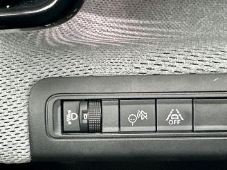 Citroën C3 Aircross 1.2 Hybrid 145pk aut Max - 11dkm nap - navi - pdc v+a - line + side assist - 17 inch lmv - full led picture 38