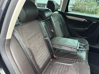 Volkswagen Passat 1.4 TSI 122pk dsg aut + f1 Highline - nap - dvd in hoofdsteunen - navi - clima - cruise - leer + stoelverw picture 49