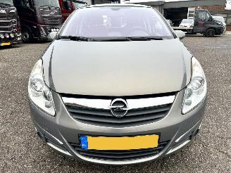 Opel Corsa 1.4-16V 101pk Cosmo 5drs - pano - nap - clima - cruise - half leer - pdc - licht + regens + dimmend binnenspiegel picture 3