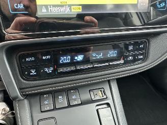 Toyota Auris Touring Sports Gereserveerd 1.8 Hybrid 123pk aut Exe - pano - nap - navi - camera - keyless - front + line + park assist picture 25