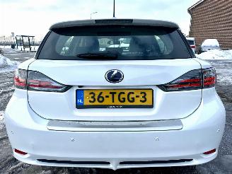 Lexus Ct 200h Hybrid 123pk aut Luxury Line - nap - nav - leer - camera - memory - xenon - pdc v+a - keyless picture 95
