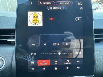 Renault Clio 1.6 E-Tech Hybrid 8-traps aut 140 Intens - nap - 360cam - keyless - navi - front + line + side + park assist - virtual picture 27