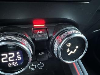 Renault Clio 1.6 E-Tech Hybrid 8-traps aut 140 Intens - nap - 360cam - keyless - navi - front + line + side + park assist - virtual picture 33