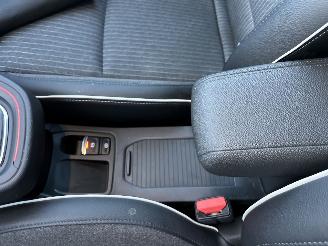 Renault Clio 1.6 E-Tech Hybrid 8-traps aut 140 Intens - nap - 360cam - keyless - navi - front + line + side + park assist - virtual picture 42