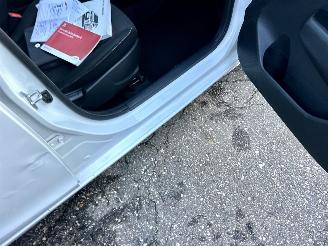 Kia Picanto 1.0 MPi 67pk ComfortLine 5drs - nap - airco - btw - aux - usb - esp - elektr ramen - stuurbed - lichtsensor picture 42