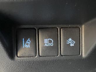 Toyota Yaris 1.0 VVT-i 69pk Comfort 5drs - nap - front + line assist - airco - bleutooth - aux - usb - stuurbediening picture 16