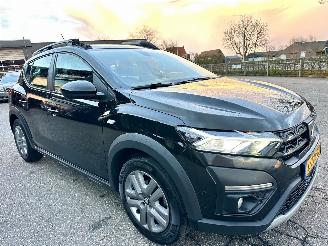 Dacia Sandero Stepway 1.0 TCe 101pk 6-bak Bi-Fuel Comfort - nap - navi - camera - side assist - lpg/g3 onderbouw fabrieksaf picture 4