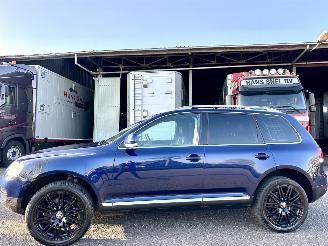 skadebil auto Volkswagen Touareg 4.2 V8 4WD 310pk aut Highl - org nl + nap - luchtvering - schuifdak - leer - memory l+r - clima + cruise - 20 inch 2004/1