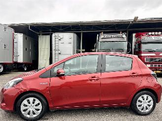 skadebil auto Toyota Yaris 1.5 Full Hybrid Aspiration 2013/3