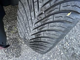 Peugeot 108 1.0 e-VTi 69pk Première CabrioTop - nap - camera - keyless entry + start - elektr dak - clima - cruise - carplay picture 94