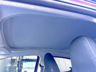 Peugeot 108 1.0 e-VTi 69pk Première CabrioTop - nap - camera - keyless entry + start - elektr dak - clima - cruise - carplay picture 26