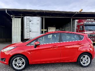 škoda osobní automobily Ford Fiesta 1.0T EcoBoost 101pk Titanium 5drs - nap - navi - airco - aux - usb - lmv - cv afstand - elektr ram + spiegels 2013/10