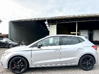 Voiture accidenté Seat Ibiza FR 1.0 TSI 110pk 7-traps aut + F1 5drs - nap - navi - camera - sfeerverl - front + line assist - virtual cockpit 2021/11