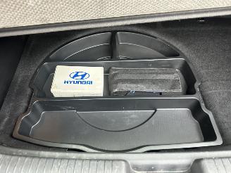 Hyundai Ix20 1.6i 125pk automaat Premium - nap - pano - leer - stuur + stoelverw - navi - camera - 1e eig - pdc v+a picture 60