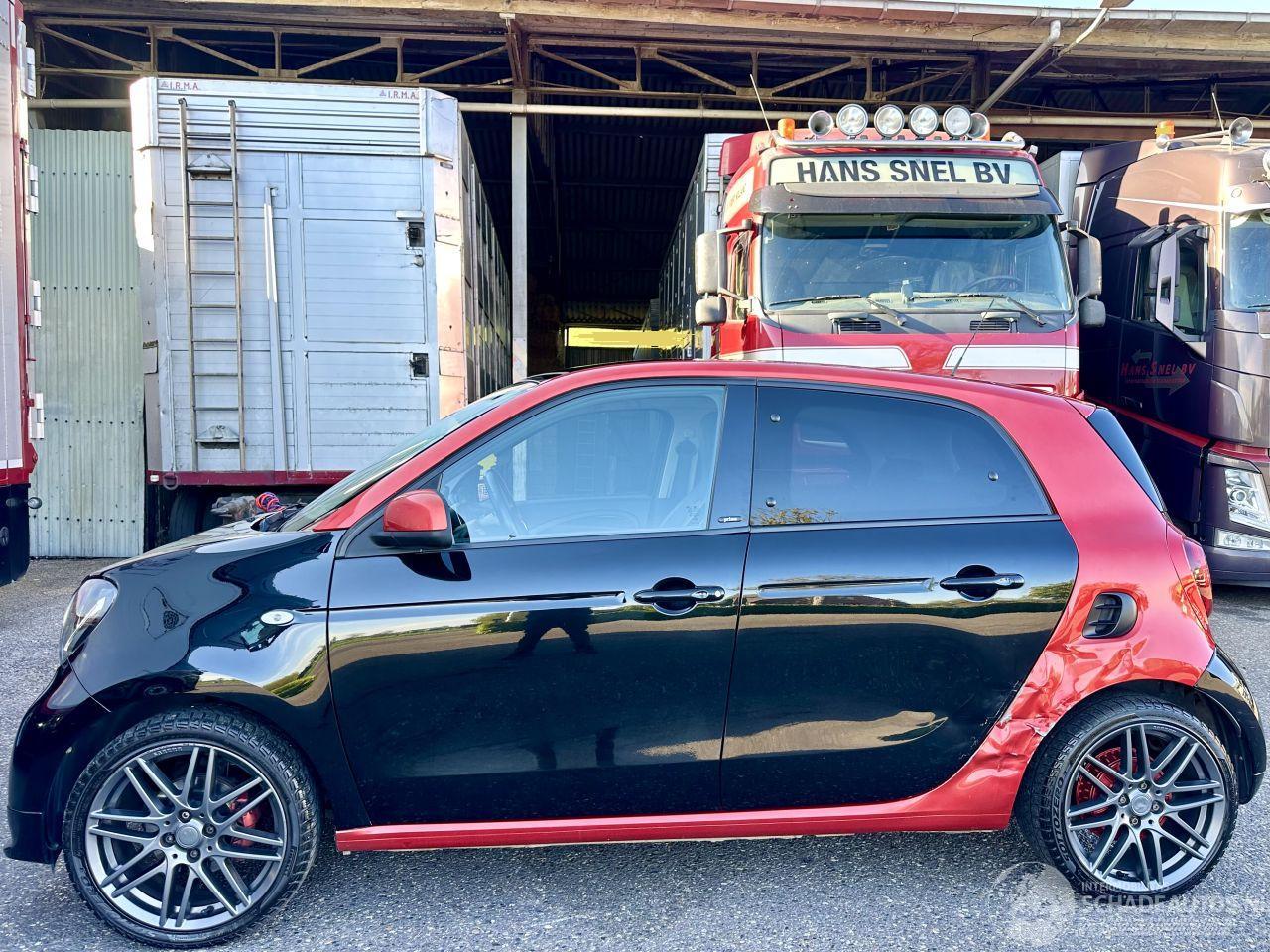 Smart Forfour 1.0 Turbo 90pk Brabus - pano - nap - navi - pdc - leer - stoelverw - privacy glass - airco - cruise contr