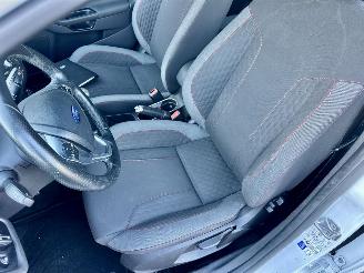 Ford Fiesta 1.0T EcoBoost ST-Line 5drs - nap - navi - clima + cruise - zwarte hemel - pdc - trekh - licht + regensensor picture 15