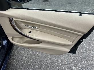BMW 3-serie Touring 320i 184pk 8-traps aut High Executive - nap - xenon - beige leer - stoelverw - navi - pdc - elektr klep picture 46