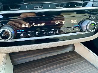 BMW 5-serie 540i 340pk aut M-Sport - schuifdak - nap - head up - stoelkoeling - 360cam - softclose - harman/kardon - performance picture 17