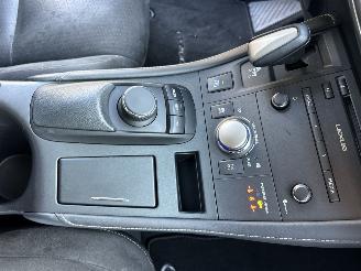 Lexus Ct 200h Hybrid 123pk aut Business Line - nap - navi - camera - dealer onderhouden - licht + regens + dimmend spiegel picture 47