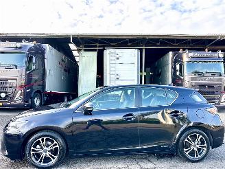 Vaurioauto  passenger cars Lexus Ct 200h Business Line 2015/11
