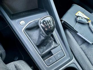 Volkswagen Golf 1.0 TSI 110pk 6-bak Life Edition 5drs - nap - virtual - carplay - front + line assist - sfeerverl - pdc v+a picture 30