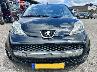 Peugeot 107 Gereserveerd 1.0-12v automaat 68pk XS 5drs - nap - carplay - airco - 49dkm - elektr ramen - toerenteller picture 3