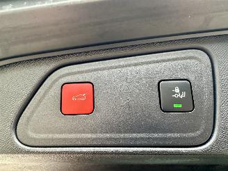 Peugeot 3008 1.2T PureT 131pk 6-bak GT-Line - 54dkm nap - pano - sfeerverl - keyless - camera - line + side + front assist picture 18