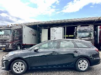 Avarii autoturisme Kia Ceed Sportswagon 1.5 T-GDi 160pk DynamicLine - nap - navi - camera - line assist - carplay - pdc - trekh 2021/6