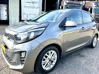 Kia Picanto 1.0 DPi 67pk DynamicLine 5drs - nap - camera - front assist - airco - cruise - carplay - lmv - lichtsensor picture 2