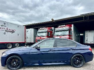 Schadeauto BMW 3-serie 328i xDrive 245pk aut + f1 M-Sport Ed High Exe - schuifdak - stuurverw - stoelverw v+a - Hud - keyless entry + start 2013/7