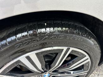 BMW 3-serie Gereserveerd 320d 190pk aut + f1 xDrive High Exe sedan - schuifdak - harman/k - head up - keyless - 360cam - stuurverw picture 82