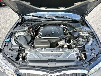 BMW 3-serie Gereserveerd 320d 190pk aut + f1 xDrive High Exe sedan - schuifdak - harman/k - head up - keyless - 360cam - stuurverw picture 11