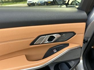 BMW 3-serie Gereserveerd 320d 190pk aut + f1 xDrive High Exe sedan - schuifdak - harman/k - head up - keyless - 360cam - stuurverw picture 33