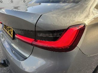 BMW 3-serie Gereserveerd 320d 190pk aut + f1 xDrive High Exe sedan - schuifdak - harman/k - head up - keyless - 360cam - stuurverw picture 101