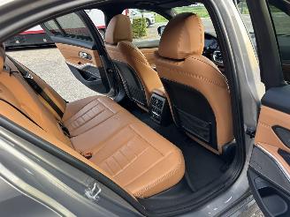 BMW 3-serie Gereserveerd 320d 190pk aut + f1 xDrive High Exe sedan - schuifdak - harman/k - head up - keyless - 360cam - stuurverw picture 75